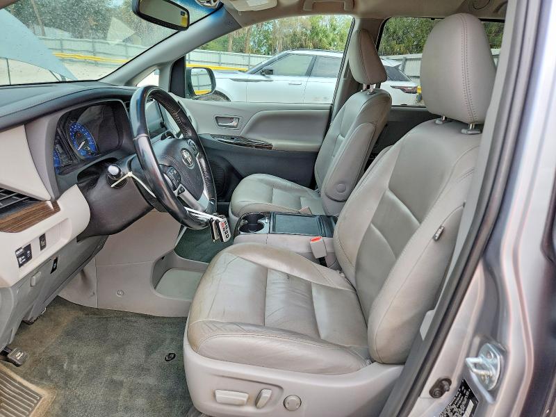Photo 7 from auction – 2016 TOYOTA SIENNA with VIN 5TDDK3DC5GS132406