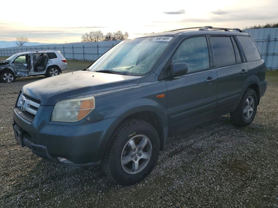 HONDA PILOT EX 2006 with VIN 5FNYF28456B000252 - Photo from auction