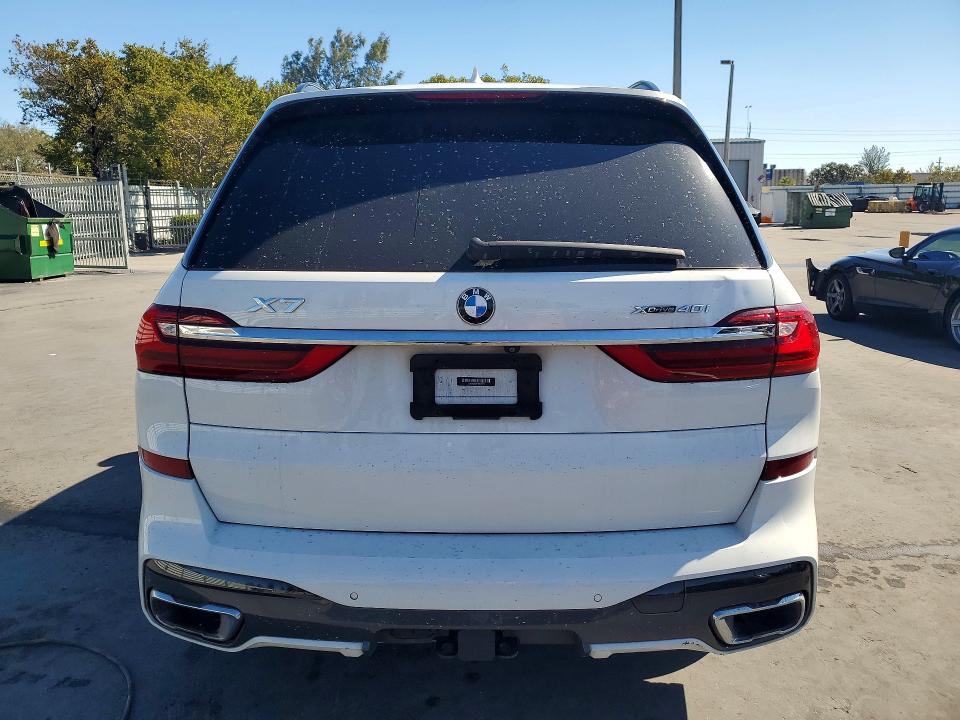 Photo 6 from auction – 2020 BMW X7 with VIN 5UXCW2C07L9B00679