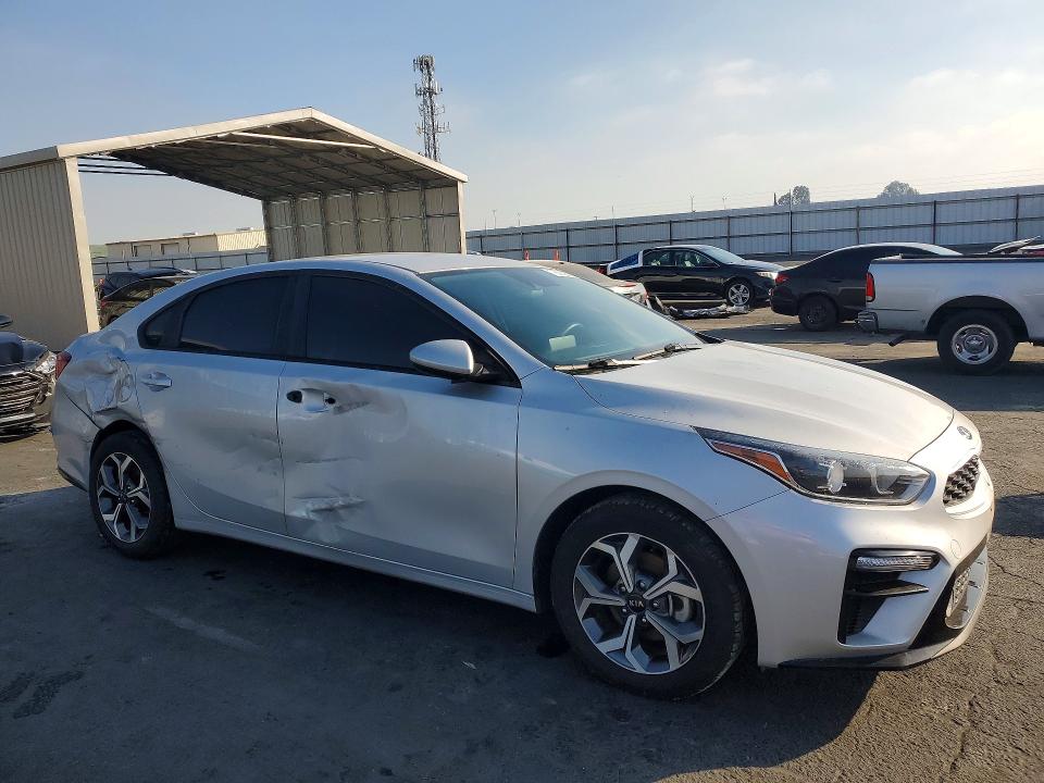 Photo 4 from auction – 2021 KIA FORTE with VIN 3KPF24AD9ME349068