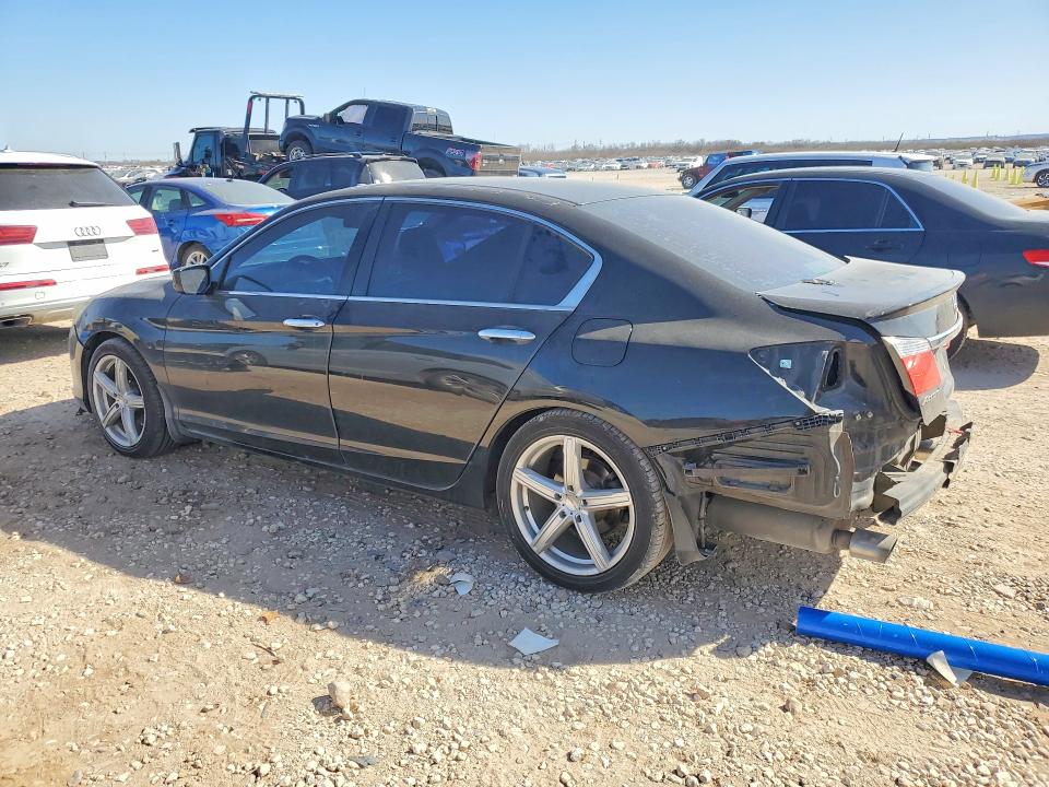 Photo 2 from auction – 2015 HONDA ACCORD with VIN 1HGCR2F57FA233492