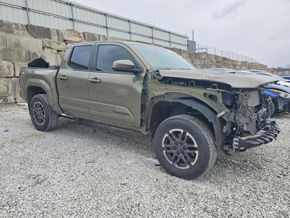 Photo 4 from auction – 2024 TOYOTA TACOMA with VIN 3TMLB5JN8RM008467