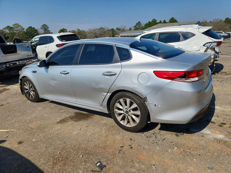 Photo 2 from auction – 2016 KIA OPTIMA with VIN 5XXGT4L39GG038239