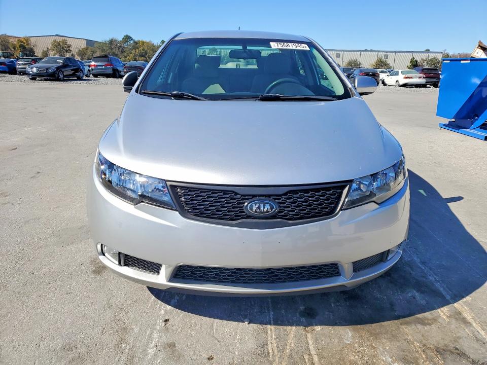 Photo 5 from auction – 2012 KIA FORTE LX with VIN KNAFT4A27C5639019