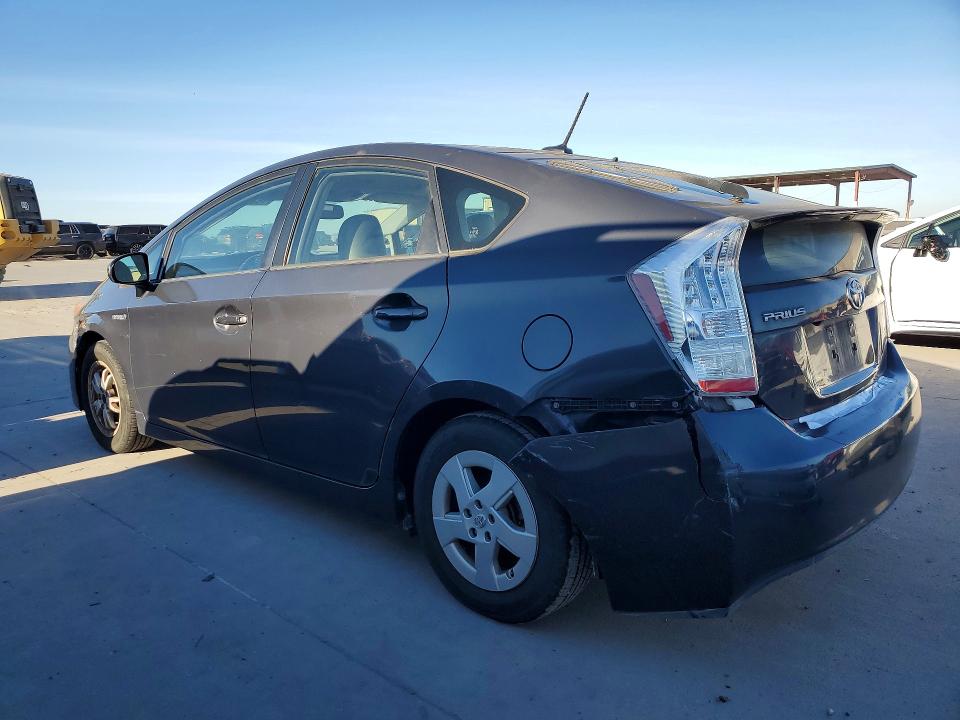 Zdjęcie 2 z aukcji – 2011 TOYOTA PRIUS z VIN JTDKN3DU4B0267105
