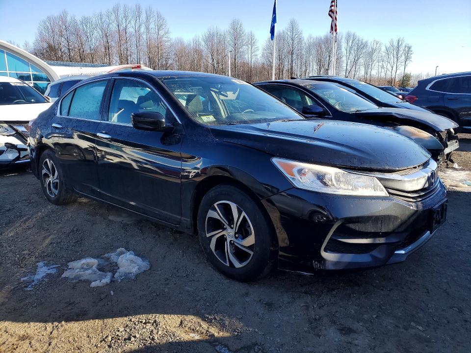 Photo 4 from auction – 2017 HONDA ACCORD with VIN 1HGCR2F38HA184708