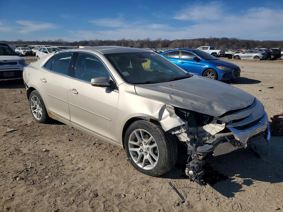 Photo 4 from auction – 2015 CHEVROLET MALIBU 1LT with VIN 1G11C5SL5FF154945