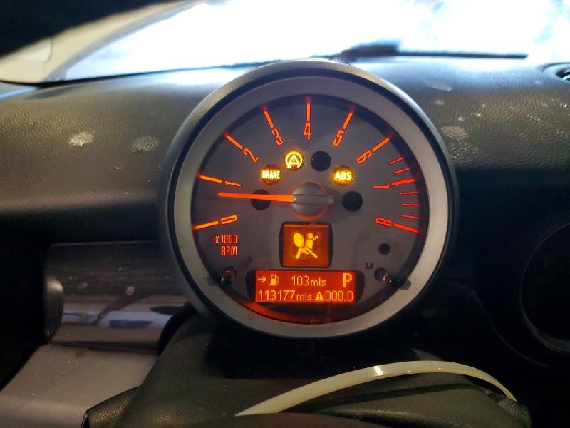 Photo 9 from auction – 2010 MINI COOPER S with VIN WMWMF7C56ATW88860