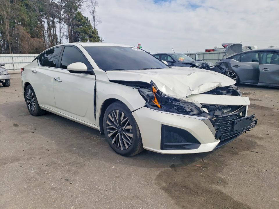 Photo 4 from auction – 2023 NISS ALTIMA with VIN 1N4BL4DV8PN311644