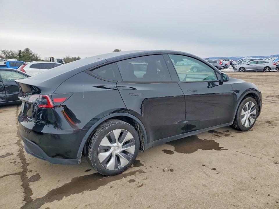 Photo 3 from auction – 2023 TESLA MODEL Y with VIN 7SAYGDEE6PA161233