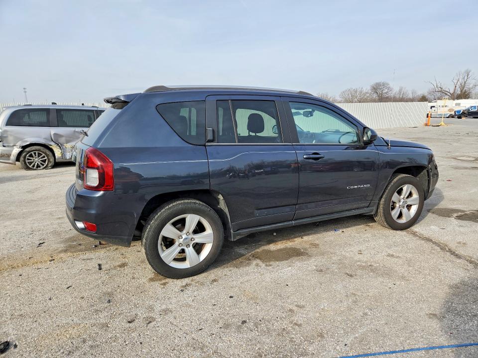 Photo 3 from auction – 2014 JEEP COMPASS with VIN 1C4NJDEB1ED623583