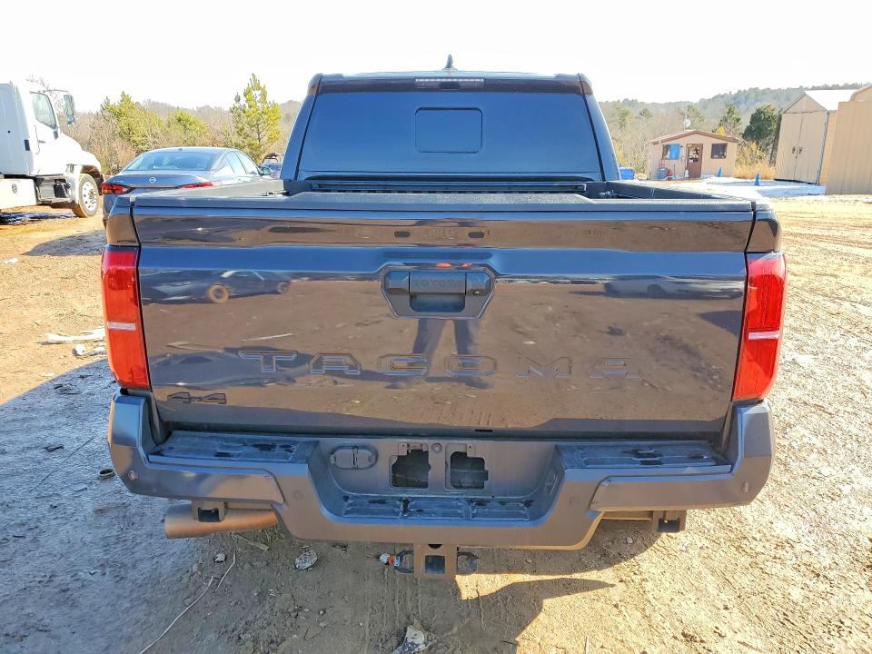 Photo 6 from auction – 2024 TOYOTA TACOMA with VIN 3TMLB5JNXRM041552