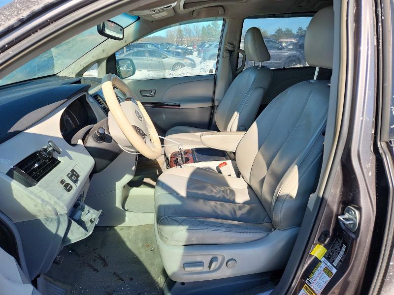 Photo 7 from auction – 2011 TOYOTA SIENNA XLE with VIN 5TDDK3DC0BS023943
