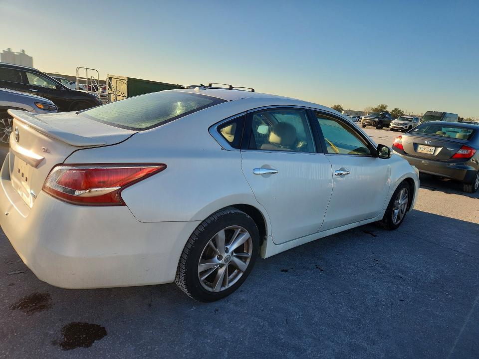 Photo 3 from auction – 2013 NISSAN ALTIMA 2.5 with VIN 1N4AL3APXDN506474