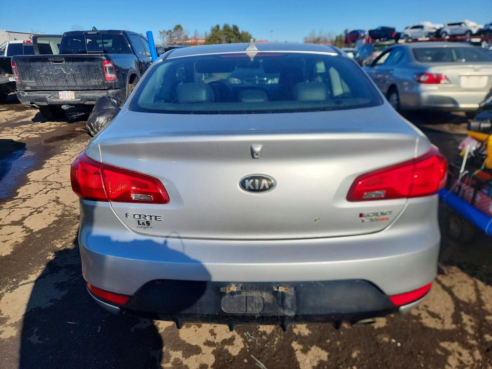 Photo 6 from auction – 2014 KIA FORTE EX with VIN KNAFX6A85E5193119