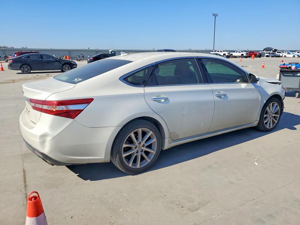 Photo 3 from auction – 2013 TOYOTA AVALON with VIN 4T1BK1EB4DU030874