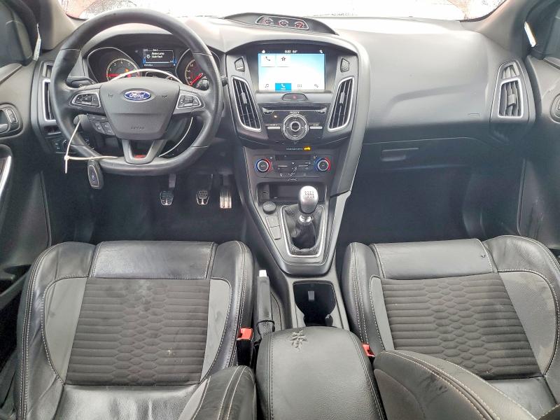 Photo 8 from auction – 2018 FORD FOCUS with VIN 1FADP3L93JL282956