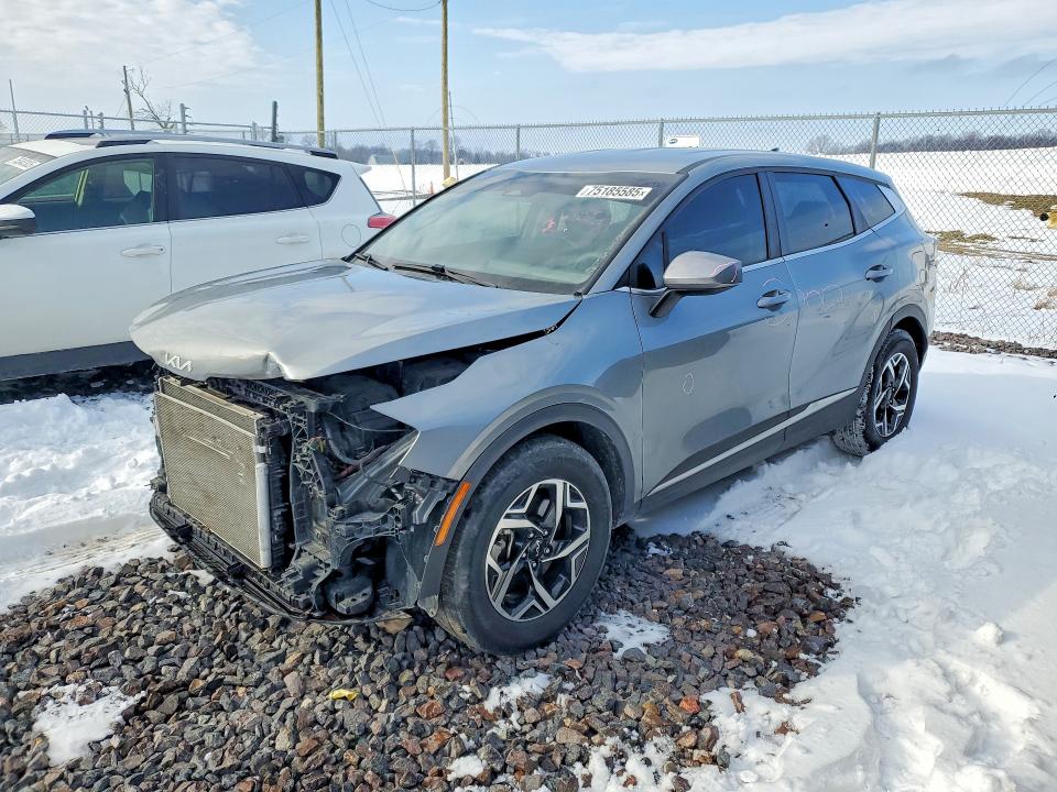 KIA SPORTAGE 2023 with VIN KNDPU3AF8P7067082 - Photo from auction