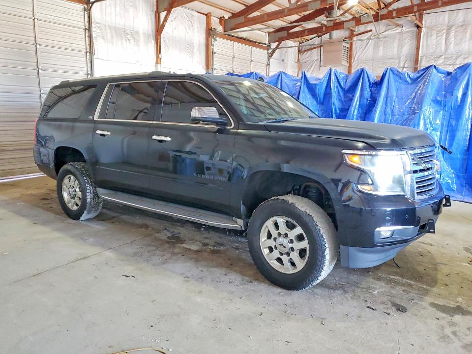 Photo 4 from auction – 2015 CHEVROLET SUBURBAN with VIN 1GNSKKKC2FR283714
