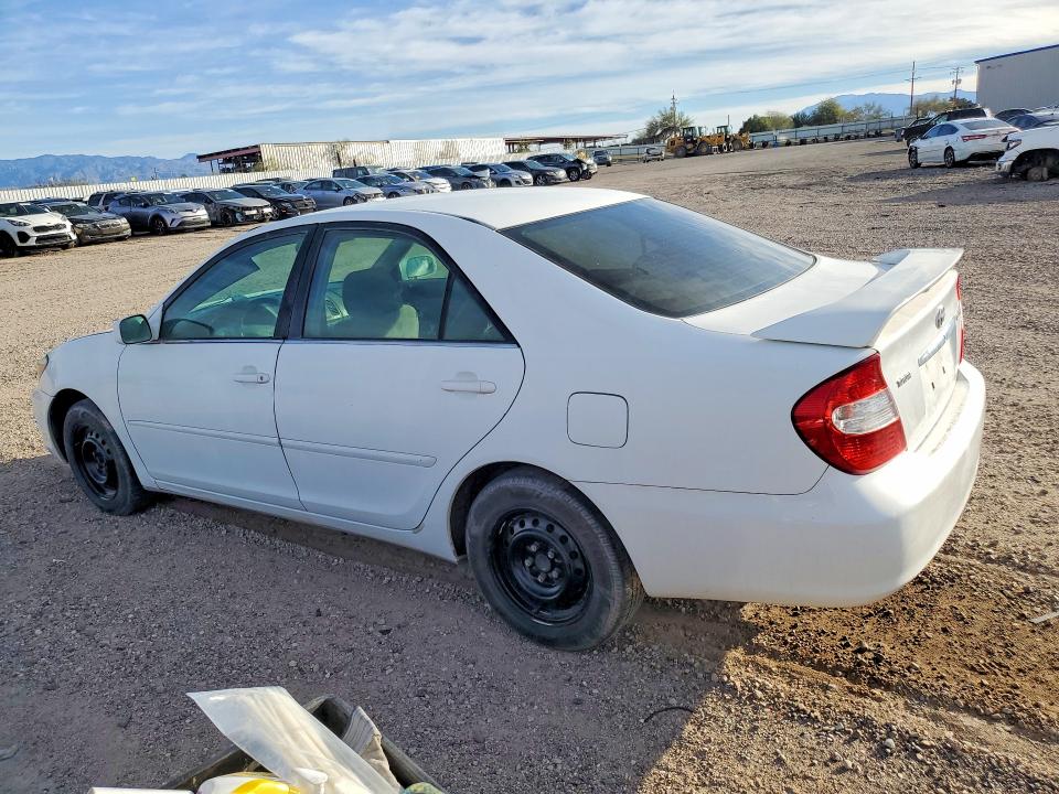 Photo 2 from auction – 2002 TOYOTA CAMRY LE with VIN 4T1BE32K32U037609