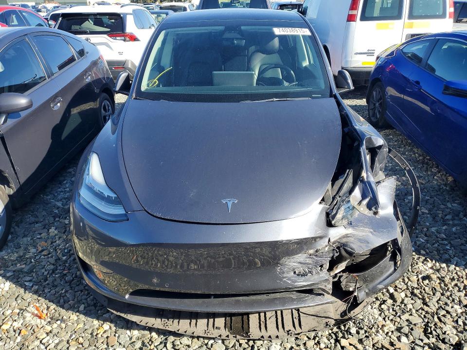 Photo 5 from auction – 2022 TESLA MODEL Y with VIN 7SAYGDEE8NF329325