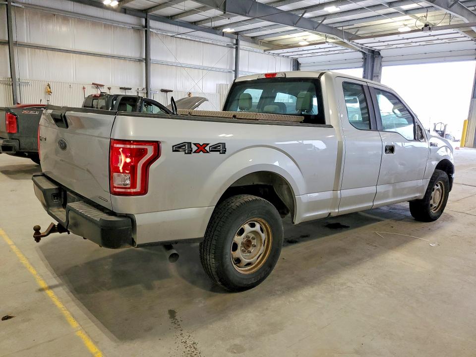 Photo 3 from auction – 2015 FORD F150 with VIN 1FTFX1EF1FFA73764