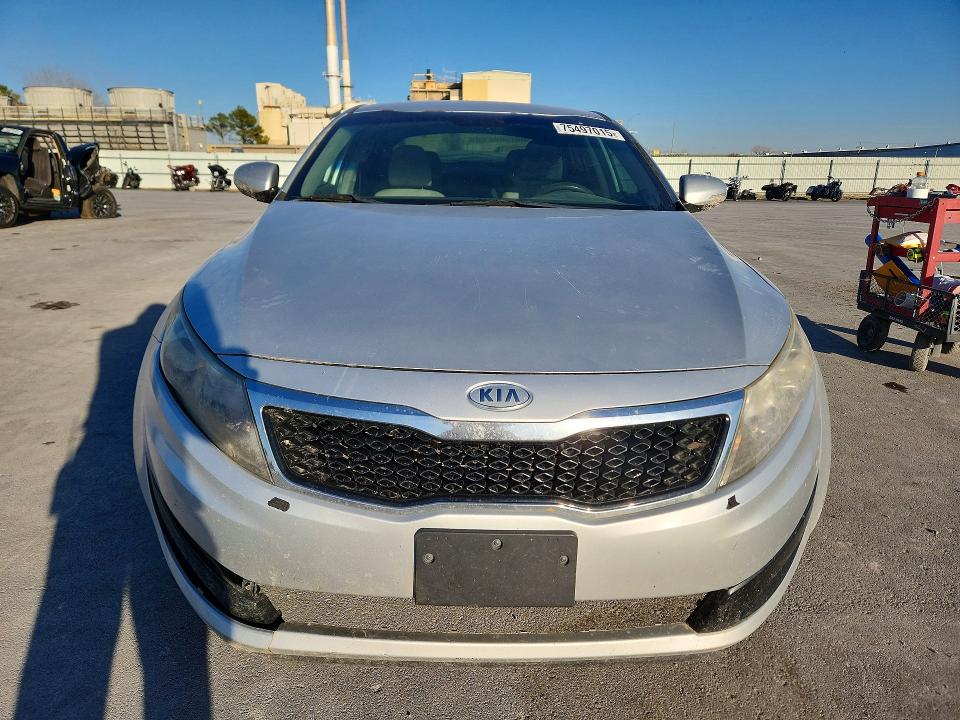Photo 5 from auction – 2012 KIA OPTIMA with VIN 5XXGM4A7XCG056259