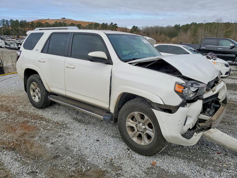 Photo 4 from auction – 2018 TOYOTA 4RUNNER with VIN JTEZU5JR7J5168966