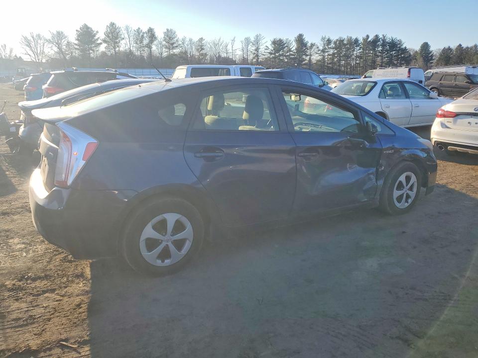 Photo 3 from auction – 2012 TOYOTA PRIUS with VIN JTDKN3DU6C1564467