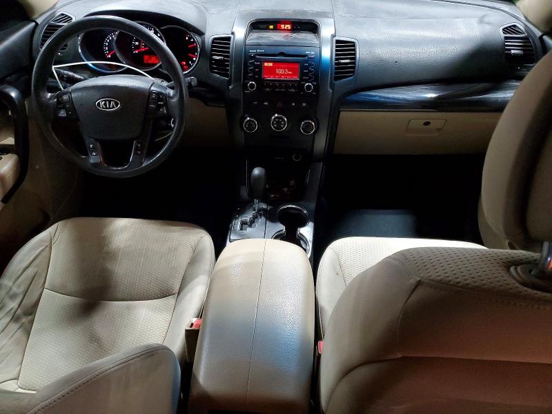 Photo 8 from auction – 2011 KIA SORENTO with VIN 5XYKTDA26BG069926