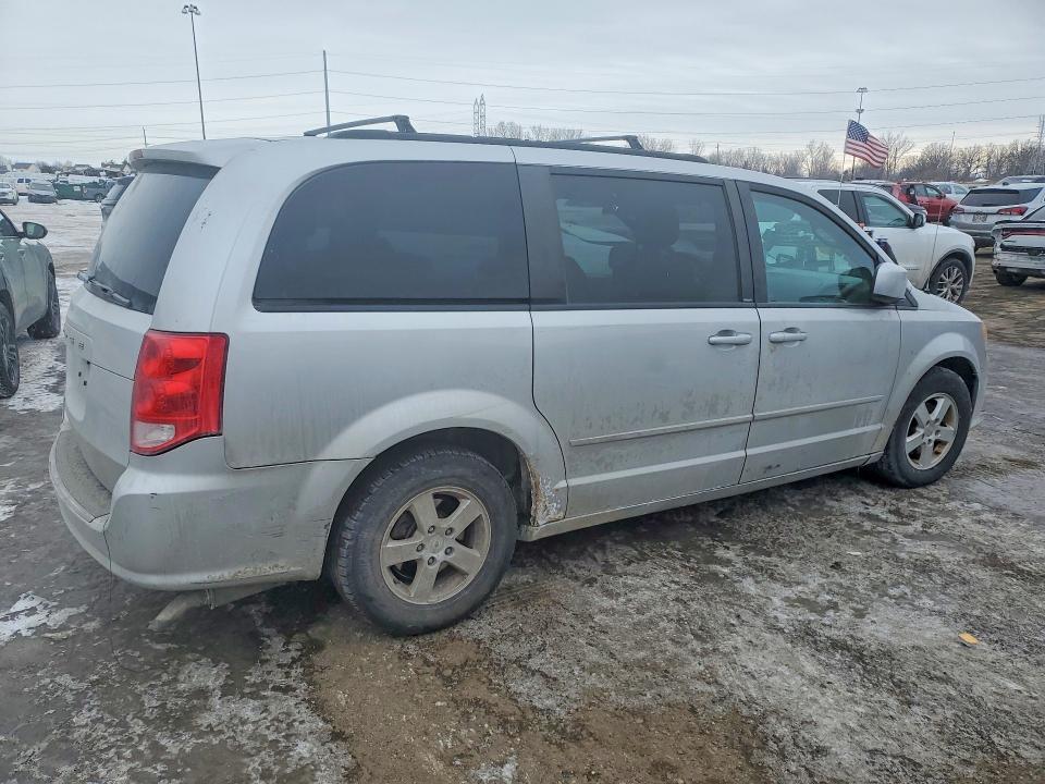 Photo 3 from auction – 2011 DODGE GRAND CARA with VIN 2D4RN3DG4BR711391
