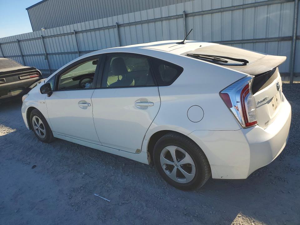 Photo 2 from auction – 2012 TOYOTA PRIUS with VIN JTDKN3DU2C5499304