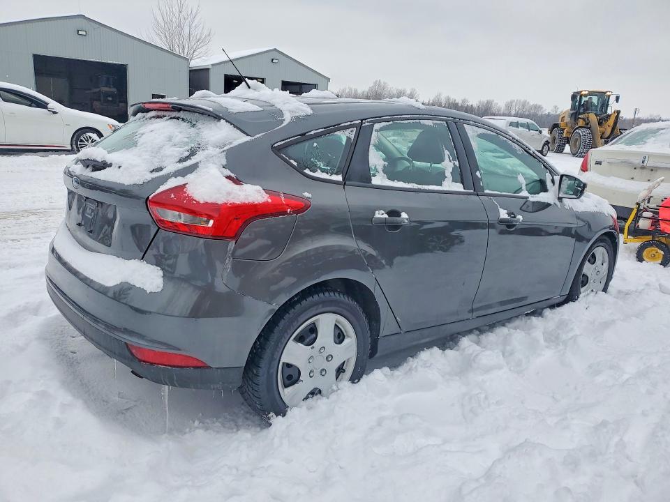 Photo 3 from auction – 2015 FORD FOCUS with VIN 1FADP3K26FL284437