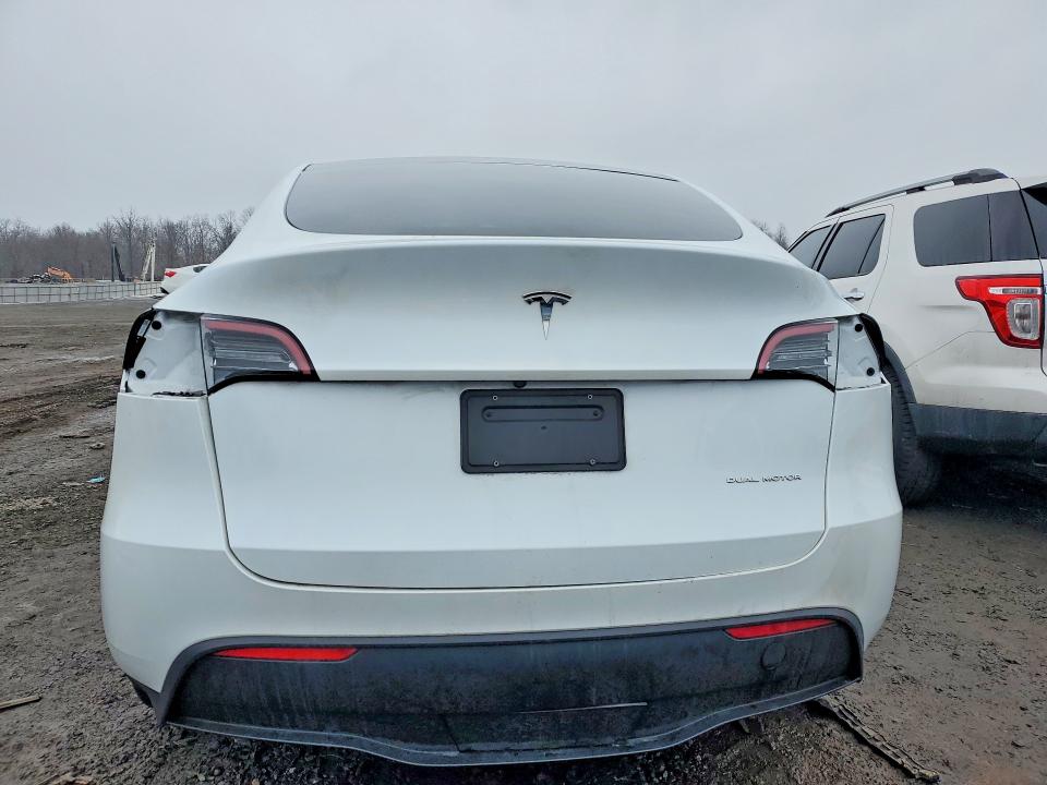 Photo 6 from auction – 2023 TESLA MODEL Y with VIN 7SAYGDEE7PA055180