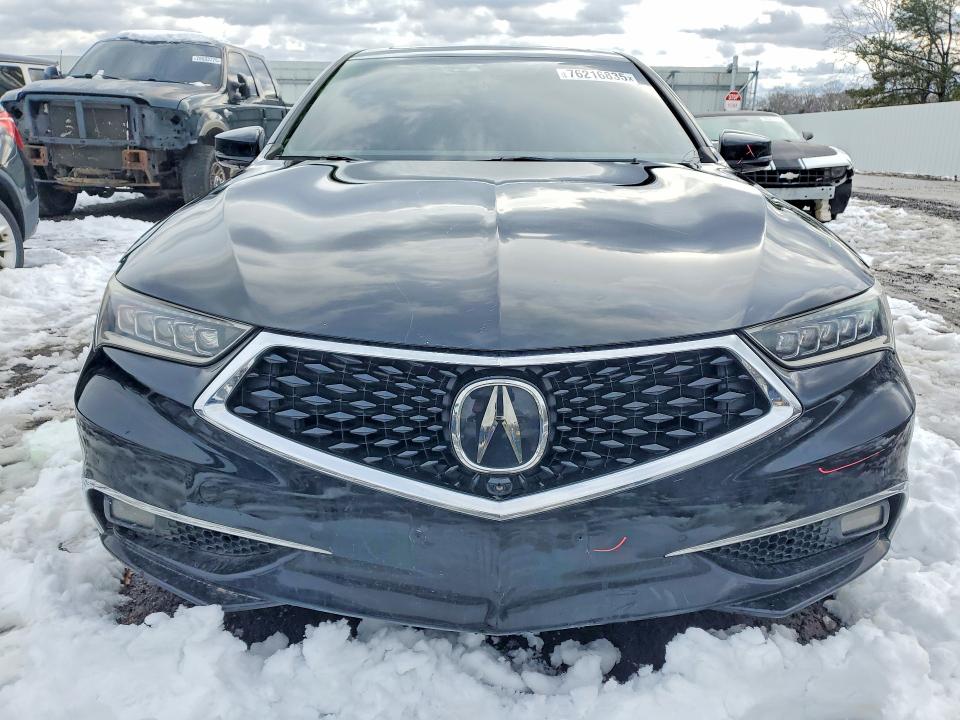 Photo 5 from auction – 2018 ACURA TLX with VIN 19UUB2F76JA003722
