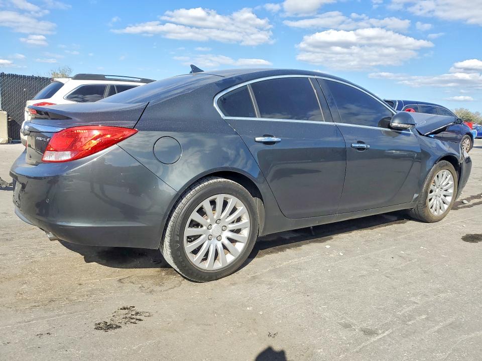 Photo 3 from auction – 2013 BUICK REGAL with VIN 2G4GS5EV9D9213398