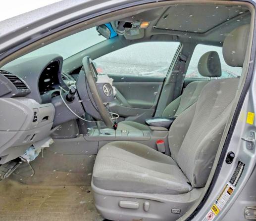 Photo 7 from auction – 2011 TOYOTA CAMRY with VIN 4T1BF3EK1BU145297