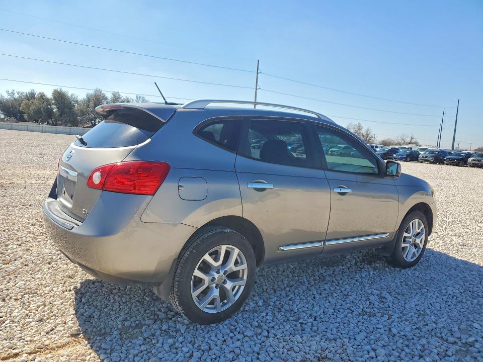 Foto 3 de la subasta – 2013 NISS ROGUE con VIN JN8AS5MT2DW515878