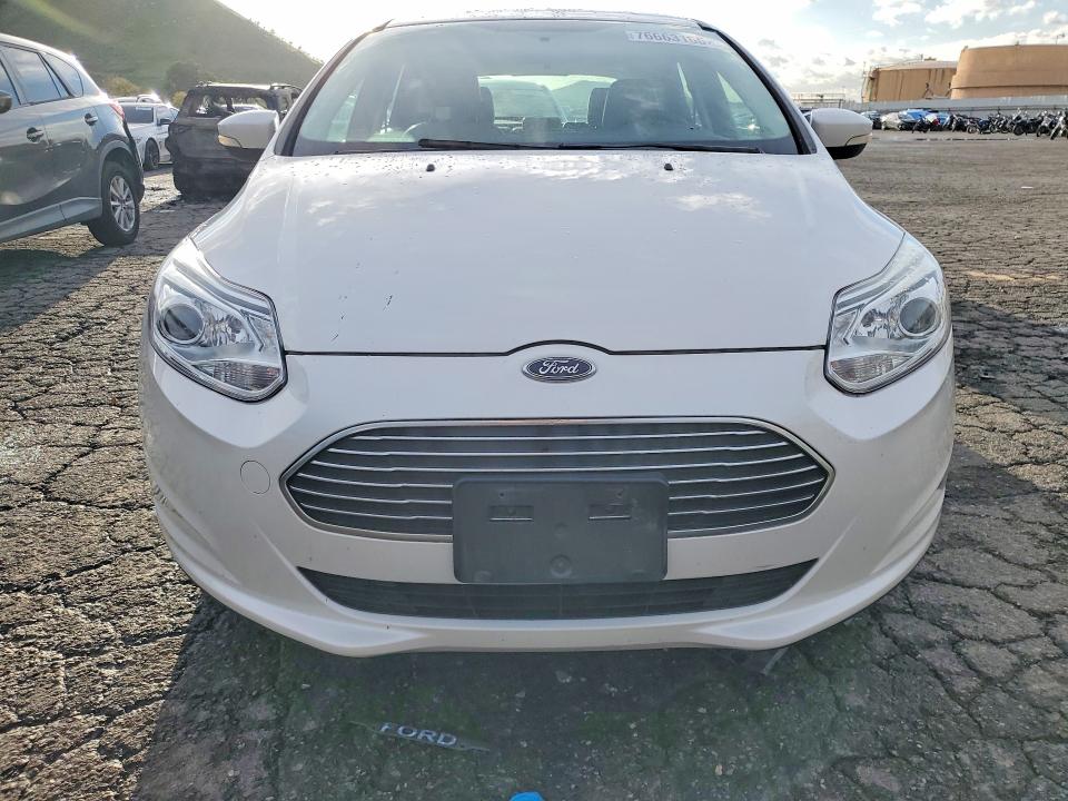Photo 5 from auction – 2017 FORD FOCUS with VIN 1FADP3R49HL314735