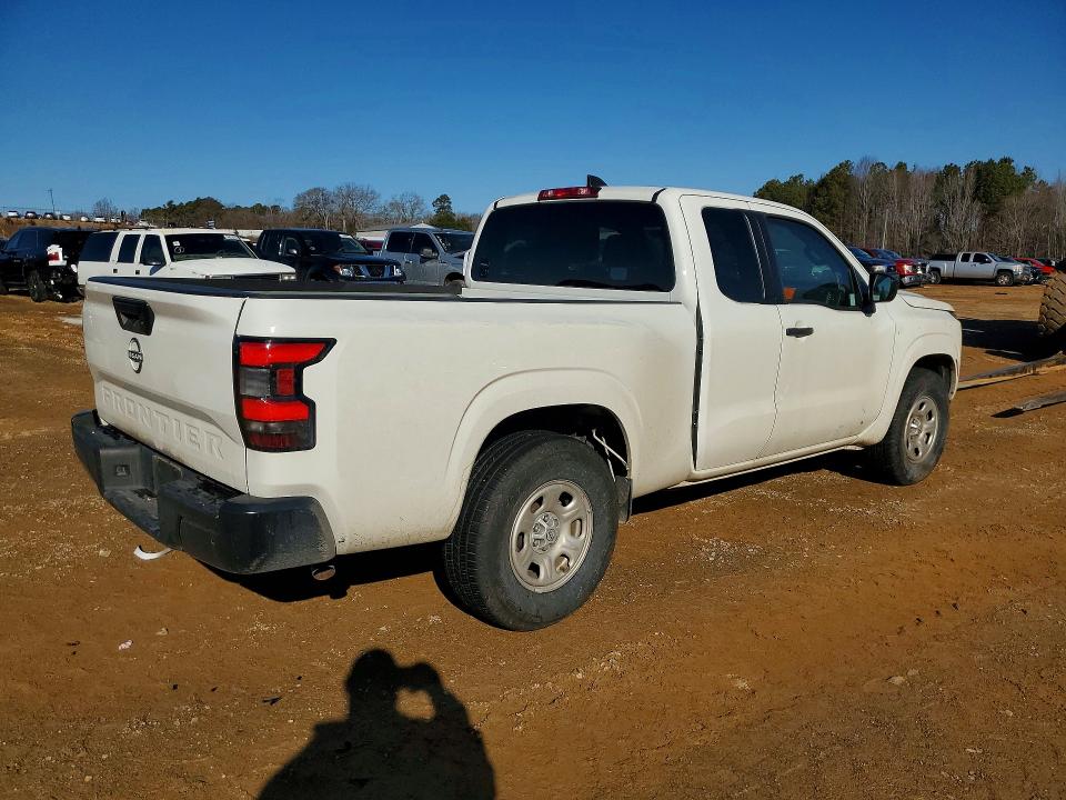 Photo 3 from auction – 2023 NISSAN FRONTIER with VIN 1N6ED1CL0PN647577