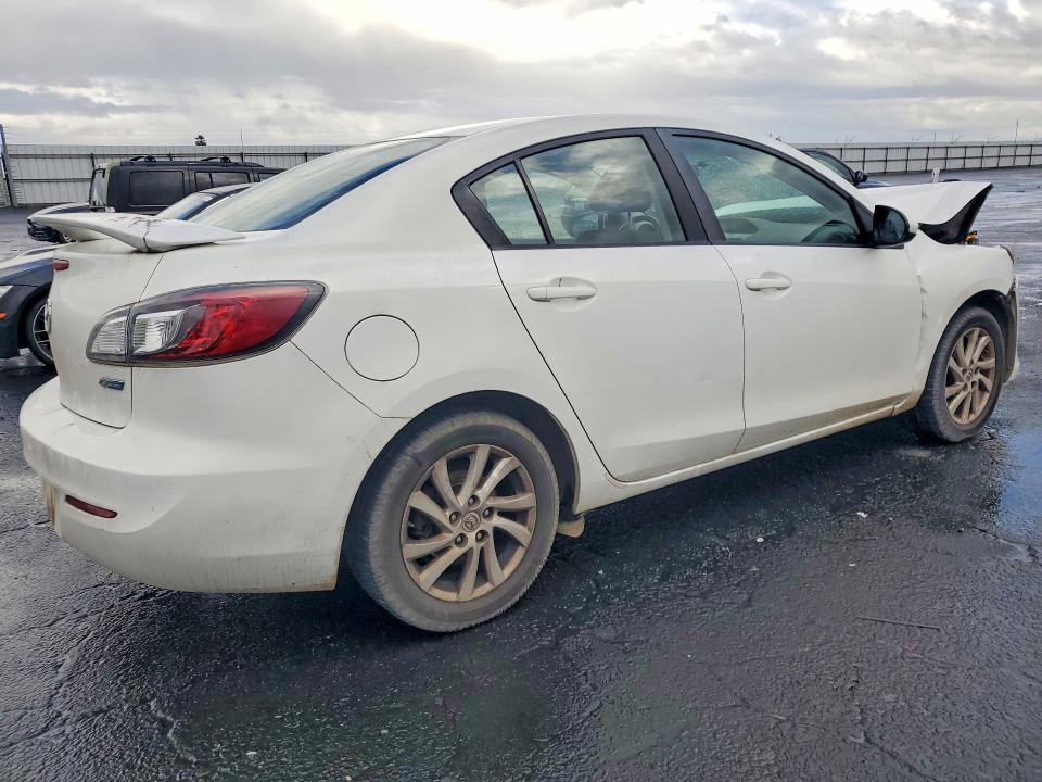Photo 3 from auction – 2012 MAZDA 3 with VIN JM1BL1V8XC1618770