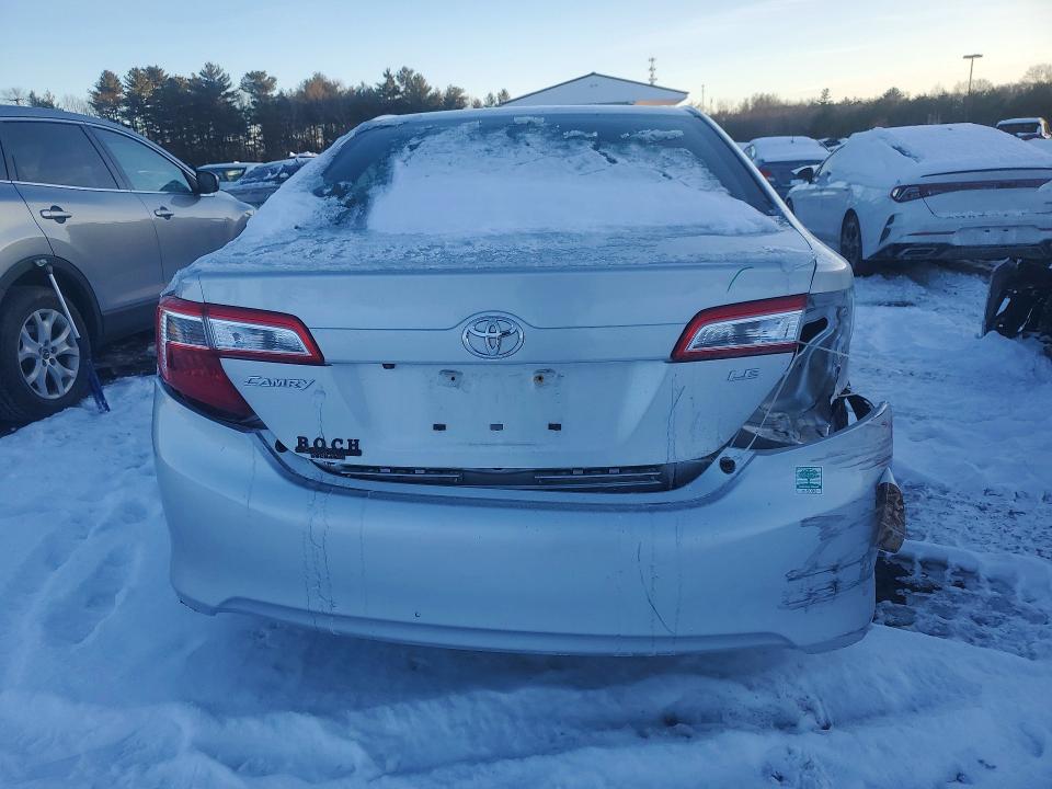 Photo 6 from auction – 2014 TOYOTA CAMRY L with VIN 4T4BF1FK9ER442864