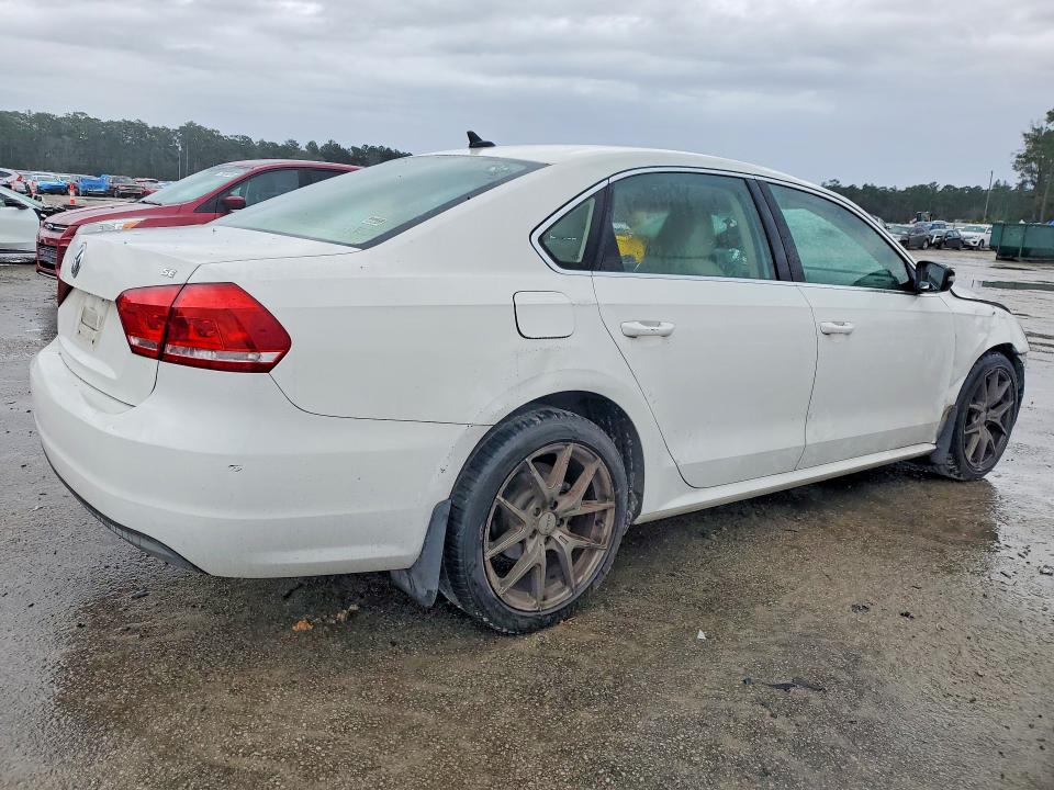 Photo 3 from auction – 2013 VOLKSWAGEN PASSAT SE with VIN 1VWBH7A38DC065196