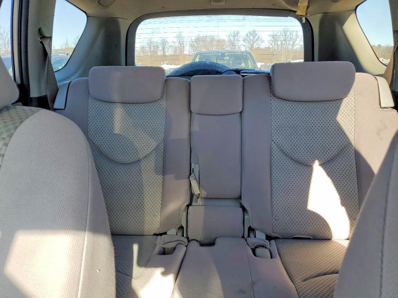 Photo 10 from auction – 2007 TOYOTA RAV4 with VIN JTMBD33V976043930