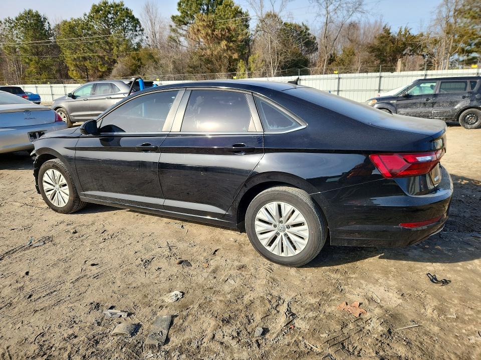 Photo 2 from auction – 2020 VOLKSWAGEN JETTA with VIN 3VWCB7BU3LM071336