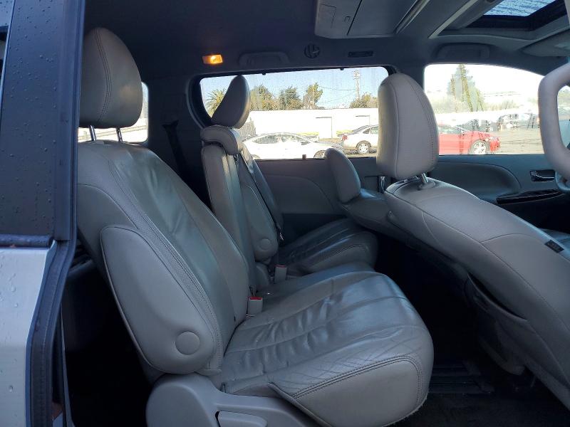 Photo 11 from auction – 2012 TOYOTA SIENNA with VIN 5TDYK3DC7CS273019