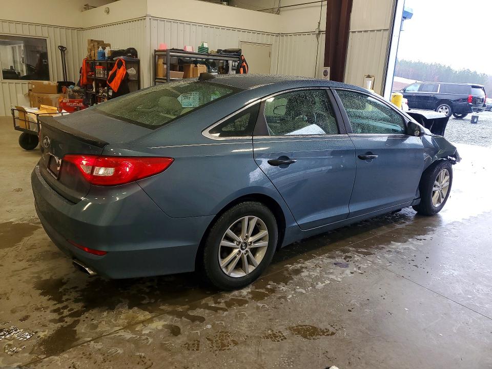 Photo 3 from auction – 2017 HYUNDAI SONATA with VIN 5NPE24AF5HH496051