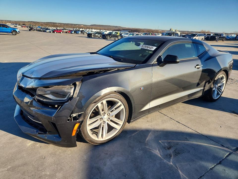 CHEVROLET CAMARO 2018 with VIN 1G1FB1RX5J0186719 - Photo from auction
