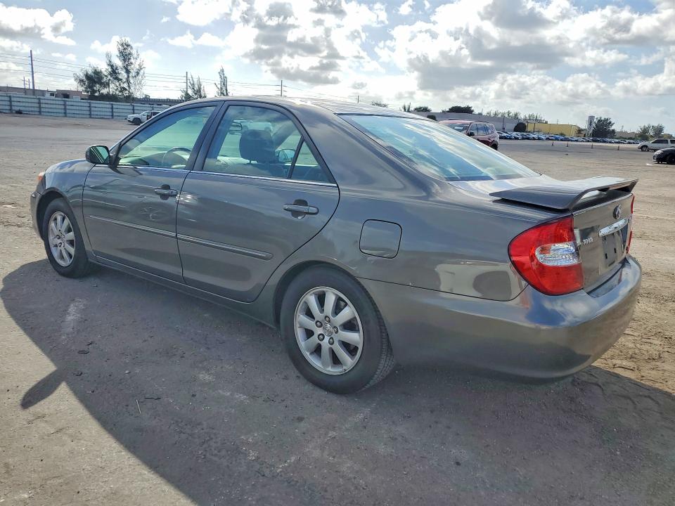 Photo 2 from auction – 2004 TOYOTA CAMRY with VIN 4T1BF30K74U568797