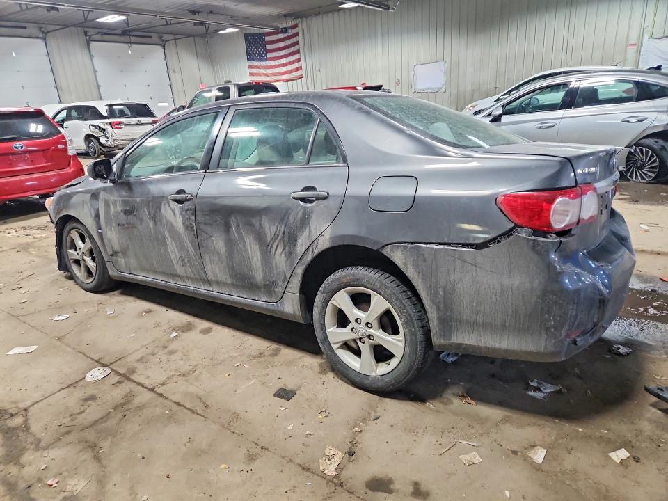 Photo 2 from auction – 2013 TOYOTA COROLLA with VIN 2T1BU4EE8DC938624